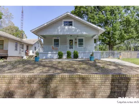 2264 Yale Blvd, Springfield, IL 62703 photo 1