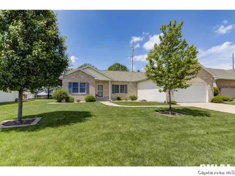 2713 Cronin Dr, Springfield, IL 62711 photo 1