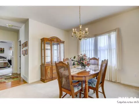 2713 Cronin Dr, Springfield, IL 62711 photo 13