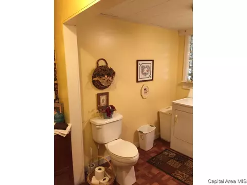 348 King, White Hall, IL 62092 photo 6