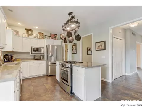 3540 Benbrook, Springfield, IL 62711 photo 5