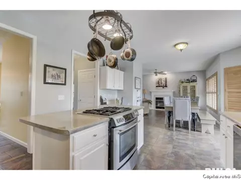 3540 Benbrook, Springfield, IL 62711 photo 7