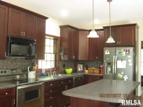 2405 Sloe Rd, Springfield, IL 62707 photo 2
