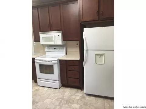 810 N 6th St, Springfield, IL 62702 photo 7