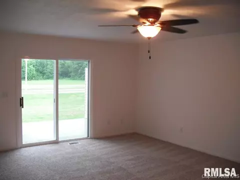 2004 Cormorant Dr, Springfield, IL 62711 photo 5