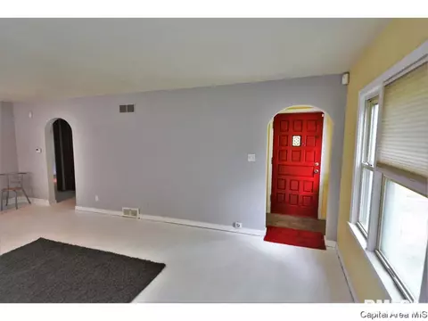 2532 S 8th St, Springfield, IL 62703 photo 4