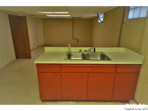 2532 S 8th St, Springfield, IL 62703 photo 16
