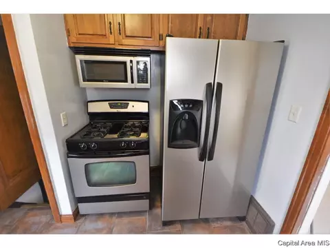 2532 S 8th St, Springfield, IL 62703 photo 7