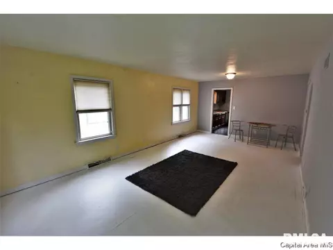 2532 S 8th St, Springfield, IL 62703 photo 6
