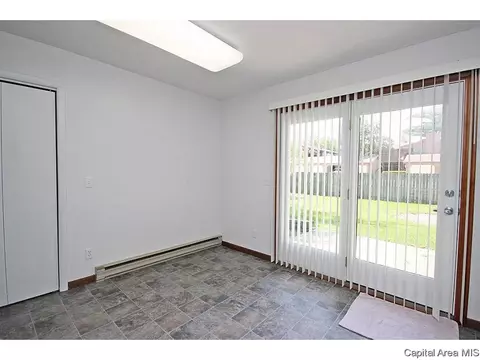 115 Exeter Ct, Springfield, IL 62704 photo 12