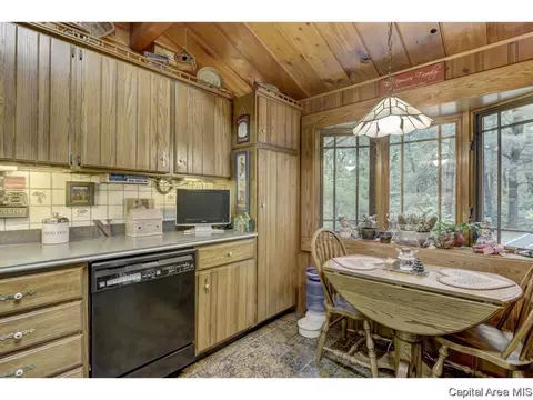 2322 E Lake Shore Dr, Springfield, IL 62712 photo 18