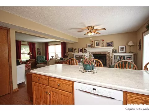 2428 Mayfair Rd, Springfield, IL 62703 photo 8