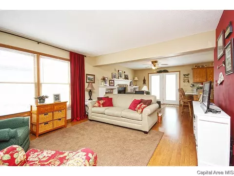 2428 Mayfair Rd, Springfield, IL 62703 photo 4