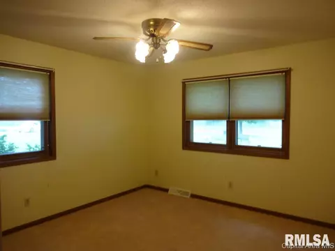 2864 Hilltop Rd, Springfield, IL 62712 photo 17