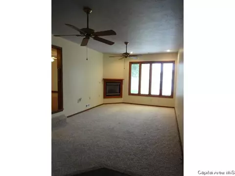 2864 Hilltop Rd, Springfield, IL 62712 photo 10