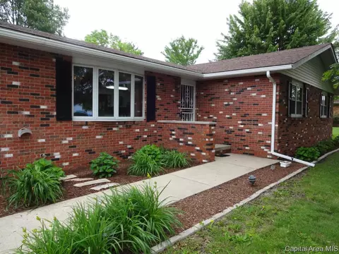 2864 Hilltop Rd, Springfield, IL 62712 photo 2