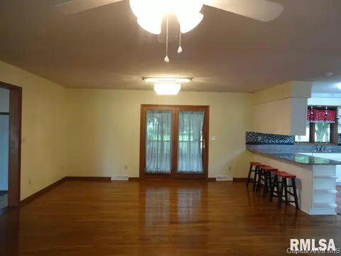 2864 Hilltop Rd, Springfield, IL 62712 photo 7