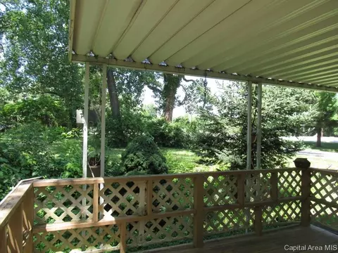 2400 Johns Rd, Springfield, IL 62702 photo 3