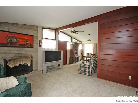 1145 W Iles, Springfield, IL 62704 photo 6
