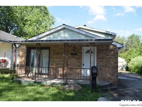 517 N Wesley St, Springfield, IL 62702 photo 1