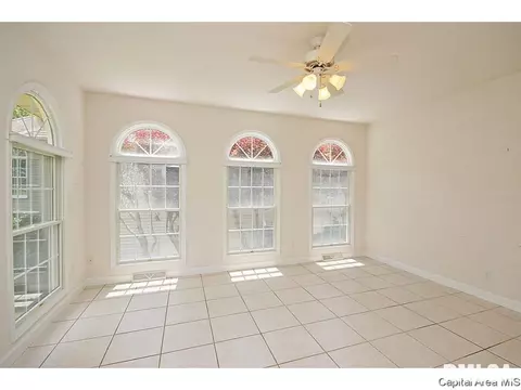 7532 Wentworth Dr, Springfield, IL 62711 photo 9