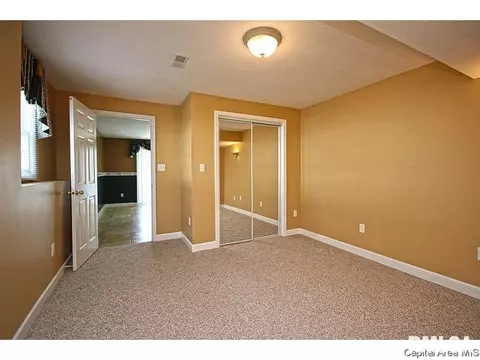 7532 Wentworth Dr, Springfield, IL 62711 photo 26
