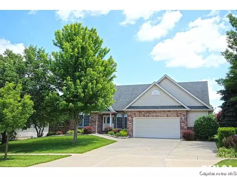 7532 Wentworth Dr, Springfield, IL 62711 photo 1
