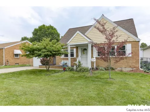 2120 Sangamon Ave, Springfield, IL 62702 photo 2
