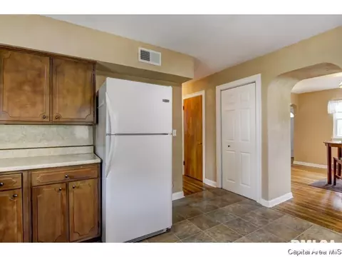 2120 Sangamon Ave, Springfield, IL 62702 photo 13