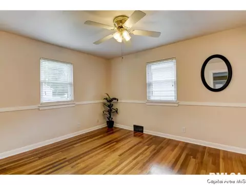 2120 Sangamon Ave, Springfield, IL 62702 photo 18