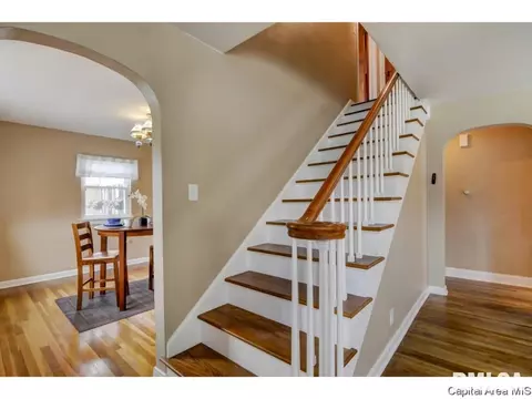 2120 Sangamon Ave, Springfield, IL 62702 photo 5