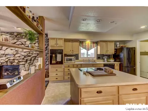 3069 Brunk Dr, Springfield, IL 62712 photo 7