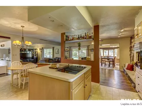 3069 Brunk Dr, Springfield, IL 62712 photo 6