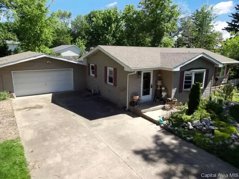 29 Desoto Dr, Springfield, IL 62711 photo 2