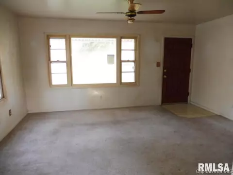 2339 Ramsey Rd, Springfield, IL 62702 photo 2