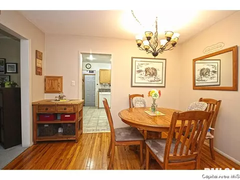 2800 Lincoln, Springfield, IL 62704 photo 5