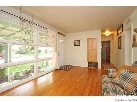 2800 Lincoln, Springfield, IL 62704 photo 3