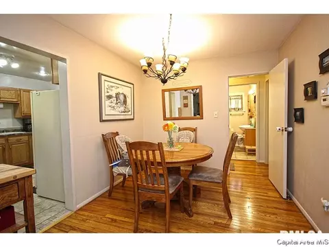 2800 Lincoln, Springfield, IL 62704 photo 4