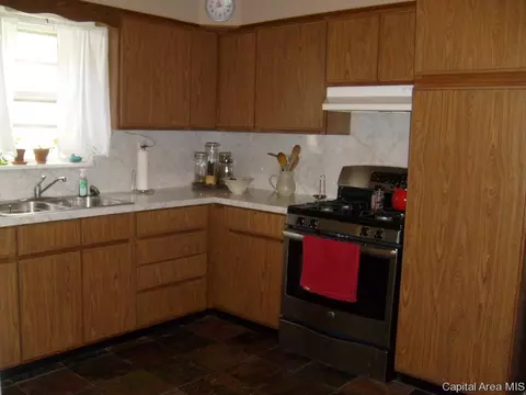 1616 W Capitol Ave, Springfield, IL 62704 photo 2