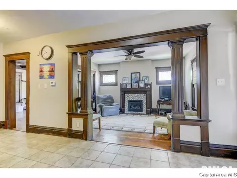 1501 S 2nd St, Springfield, IL 62704 photo 5
