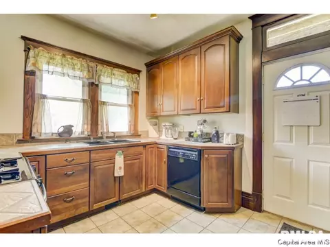 1501 S 2nd St, Springfield, IL 62704 photo 14