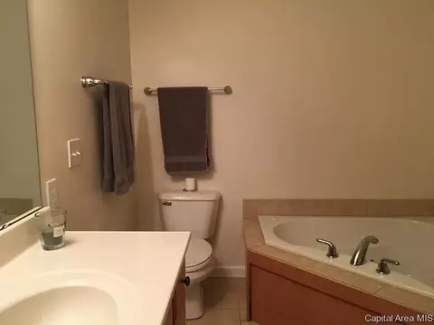 2919 S Meadowbrook Rd #8, Springfield, IL 62711 photo 23