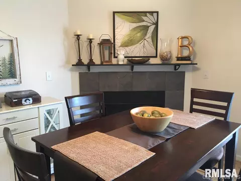 2919 S Meadowbrook Rd #8, Springfield, IL 62711 photo 5