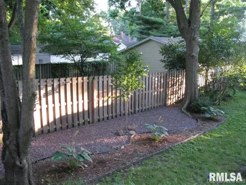 851 S Park Avenue Ct, Springfield, IL 62704 photo 3