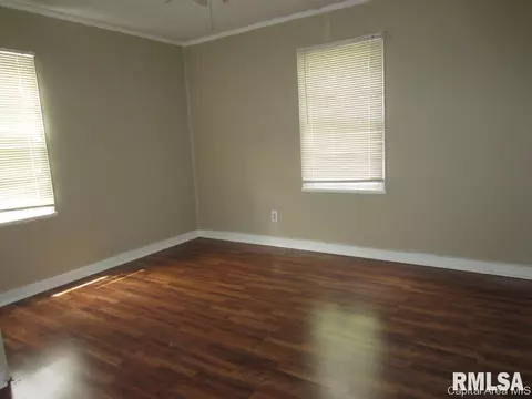 2000 S Whittier Ave, Springfield, IL 62704 photo 4