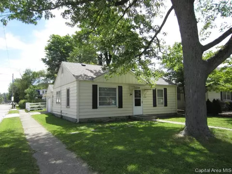 2000 S Whittier Ave, Springfield, IL 62704 photo 1