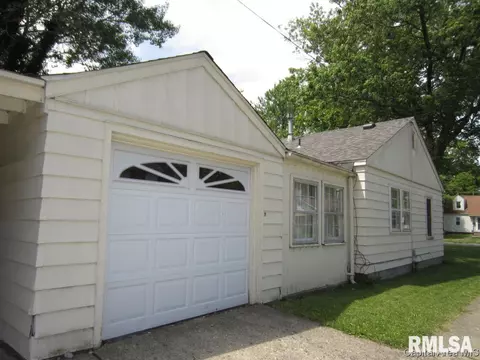 2000 S Whittier Ave, Springfield, IL 62704 photo 10