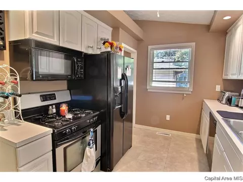 3109 Piper Rd, Springfield, IL 62707 photo 6