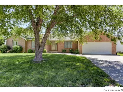 2304 Heather Mill Ct, Springfield, IL 62704 photo 1