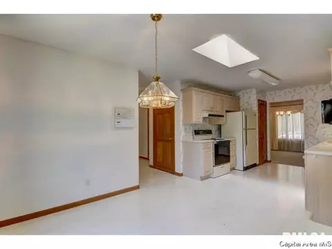 2304 Heather Mill Ct, Springfield, IL 62704 photo 24